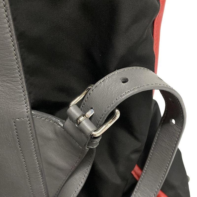 Prada Backpack Sac - Black X Gray X Red Leather