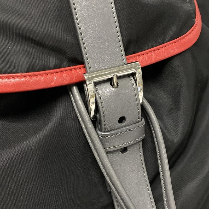 Prada Backpack Sac - Black X Gray X Red Leather