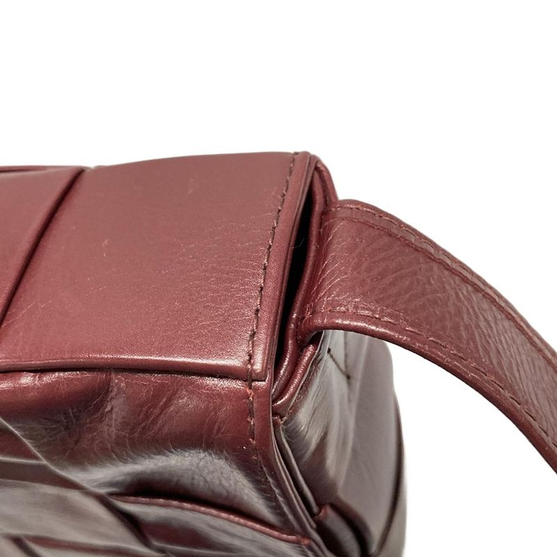 Bottega Veneta Shoulder Bag Cassette Bordeaux