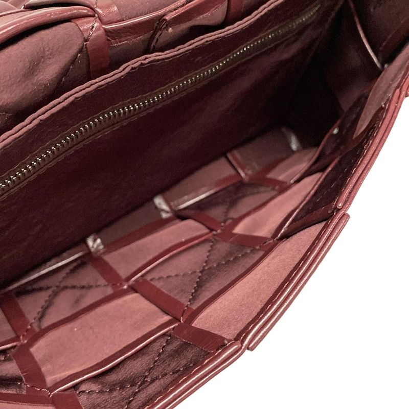 Bottega Veneta Shoulder Bag Cassette Bordeaux