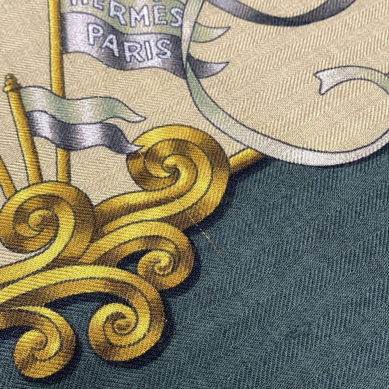 Hermes Stole (shawl) Carré 140 Beige×dark Green×multi Lunapark Cashmere Silk