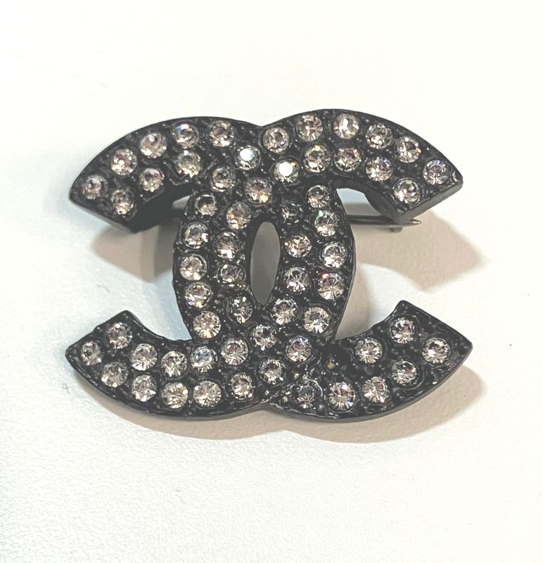 Chanel COCO Rhinestone Brooch : Y3160