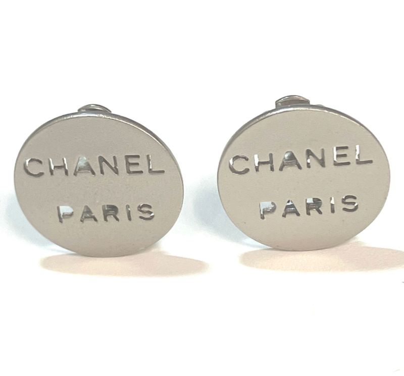 Chanel Logo Ear Ring : Y3161