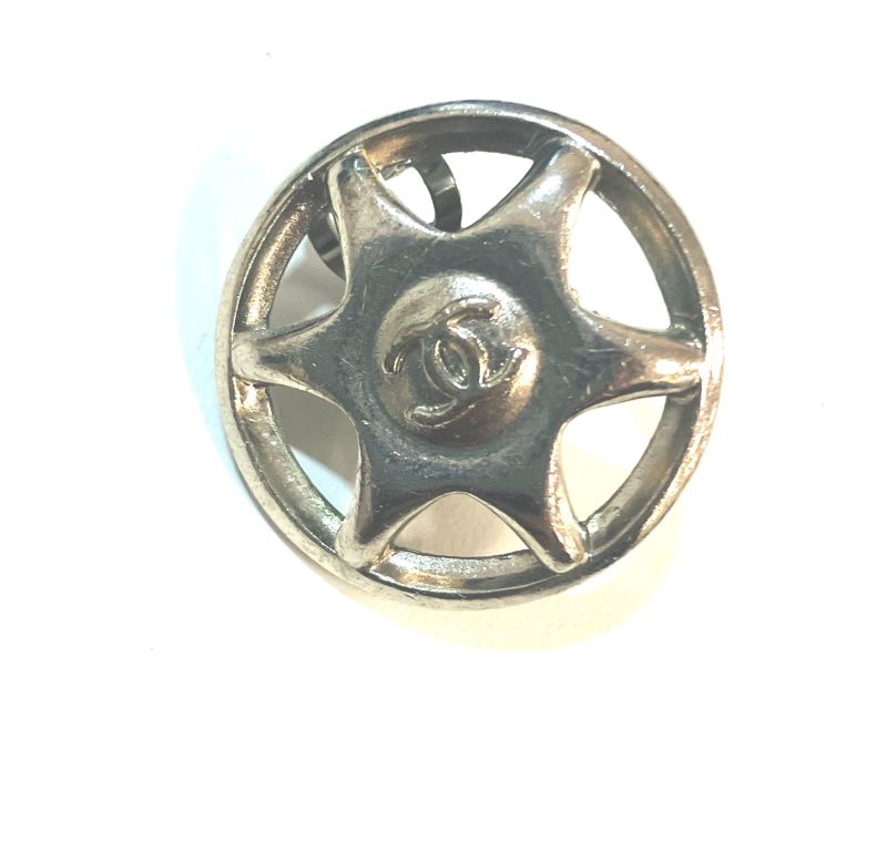 Chanel COCO Mark Button Earrings : Y3166