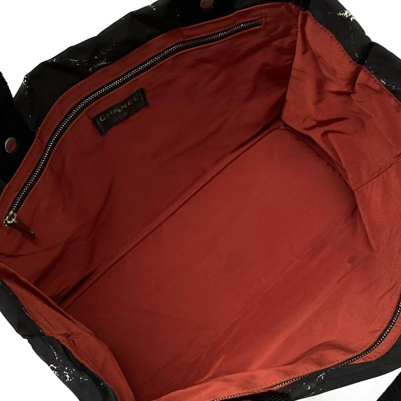 Chanel Tote Bag Old Travel Line A11833 Black And White Silver Hardware