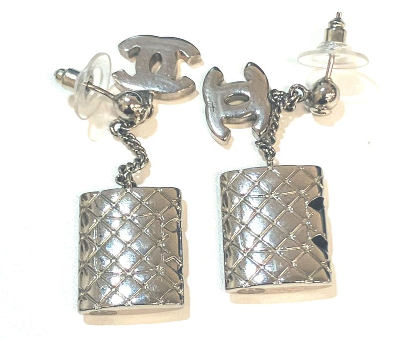 Chanel Cambon COCO Mark Line Earrings : Y3169