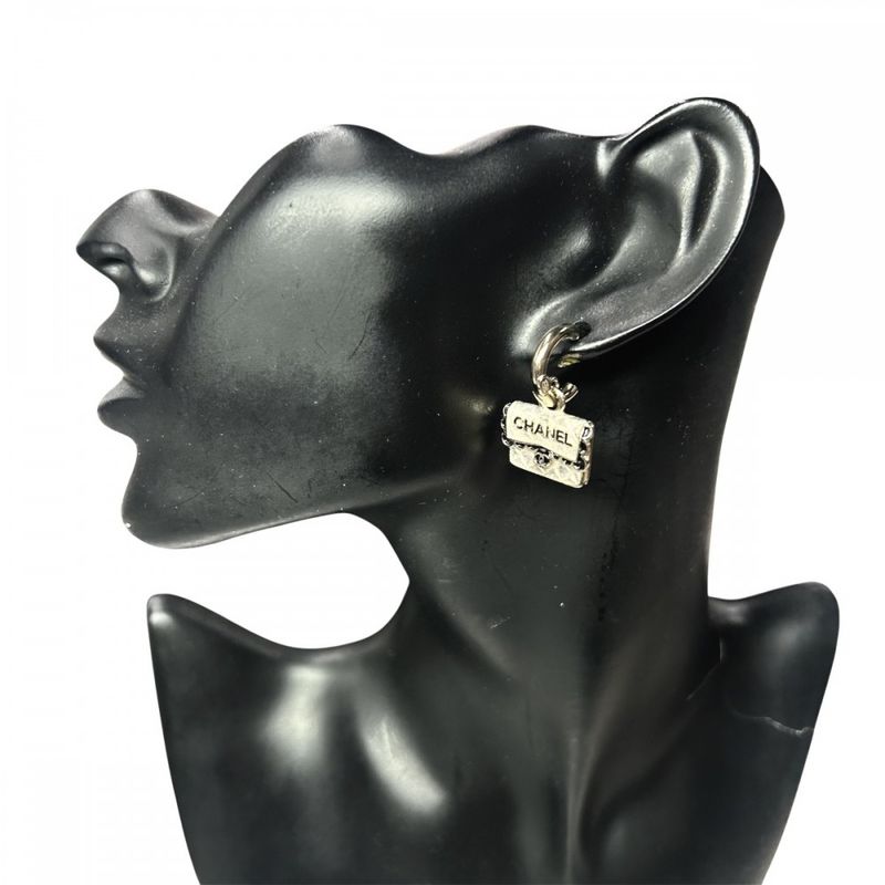 Chanel Earrings Women's Hoop Matelasse Accessories Swing Coco Back Motif Lame