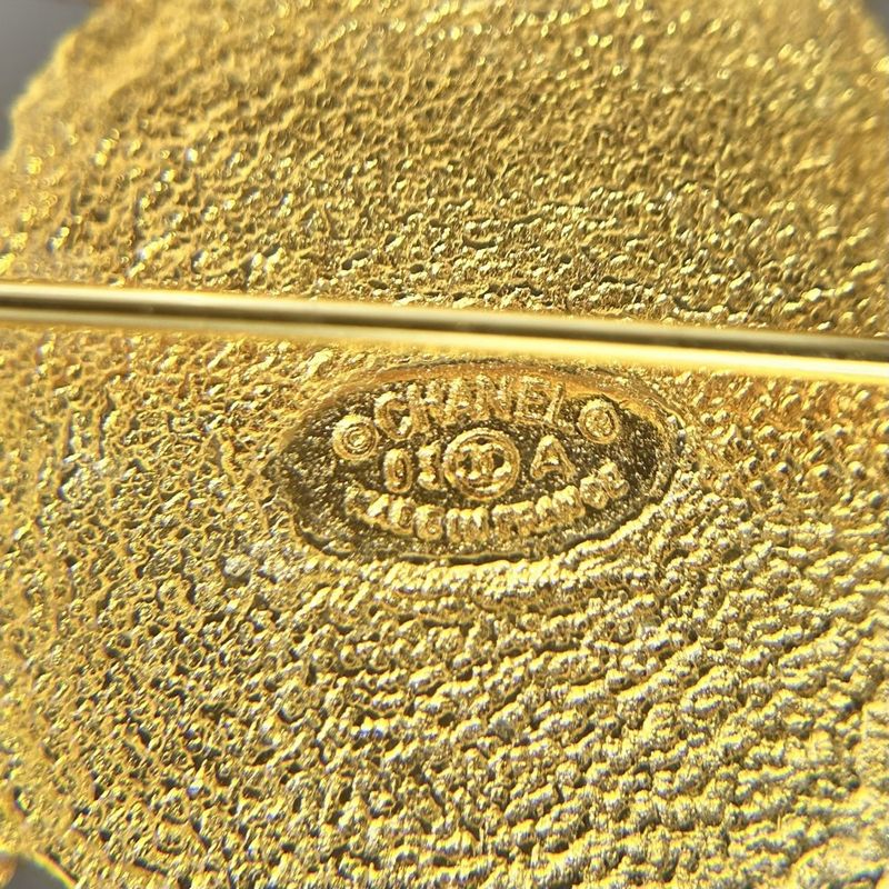 Chanel Brooch Ladies Accessories Chanel GP Faux Pearl 03A Gold White Approx 26g