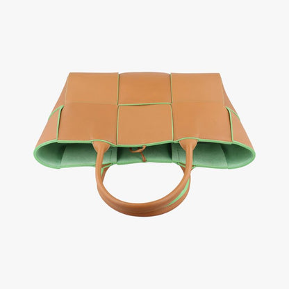 Bottega Veneta Medium The Arco Tote Brown Lambskin B10050034c