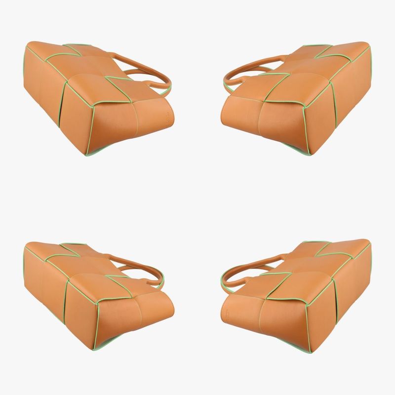 Bottega Veneta Medium The Arco Tote Brown Lambskin B10050034c