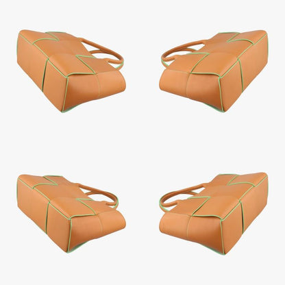 Bottega Veneta Medium The Arco Tote Brown Lambskin B10050034c