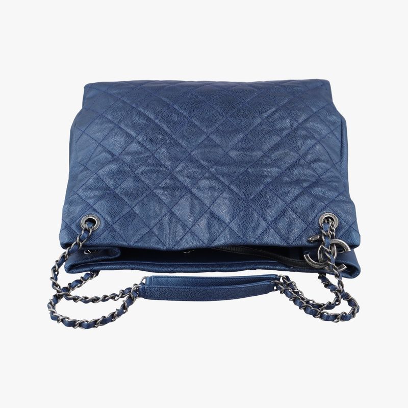 Chanelmatelasse Coco Mark GST Blue Caviar Leather A6729417316037