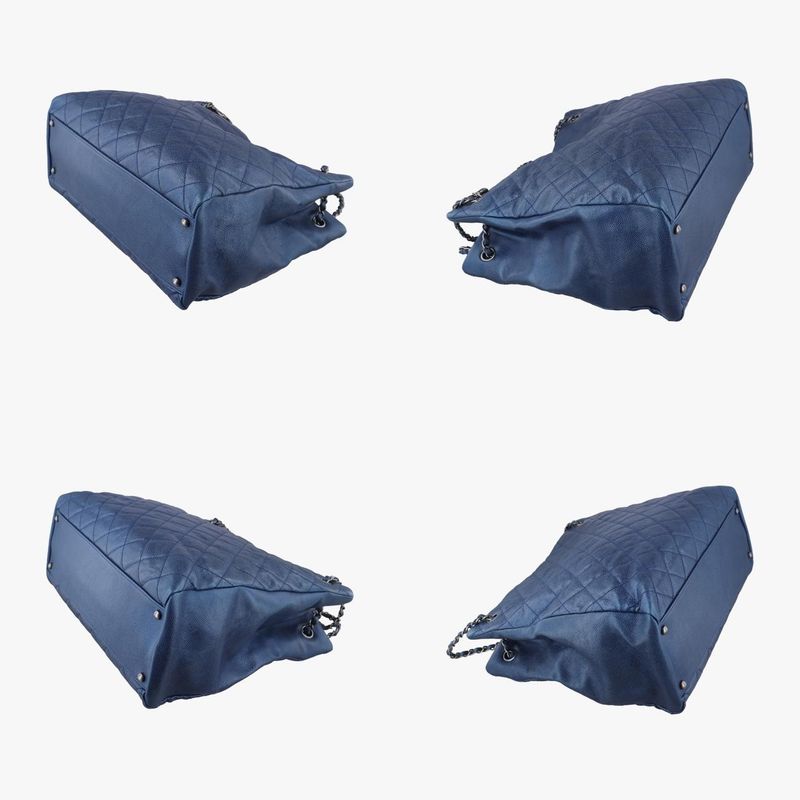 Chanelmatelasse Coco Mark GST Blue Caviar Leather A6729417316037