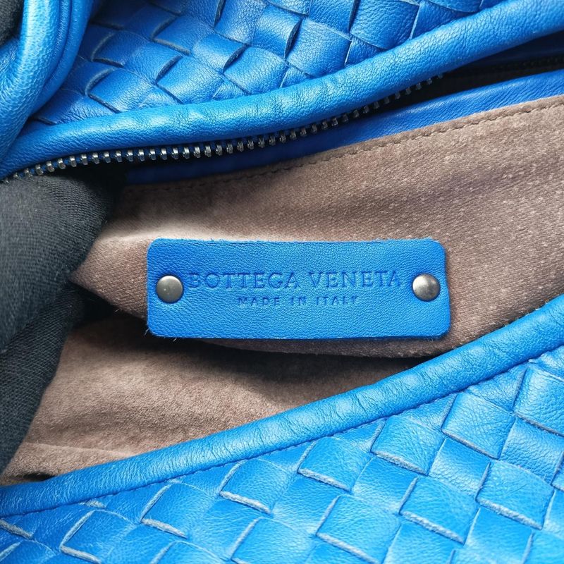 Bottega Veneta Intrecciato Blue Lambskin B02681277i