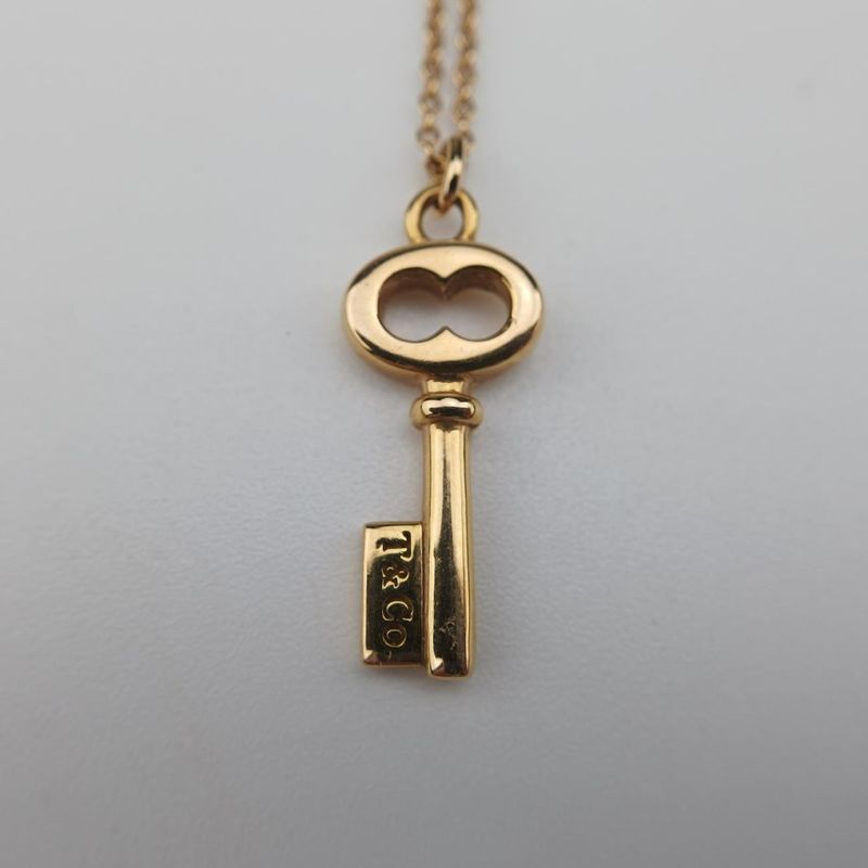 Tiffany Oval Key Pendant Gold Au750