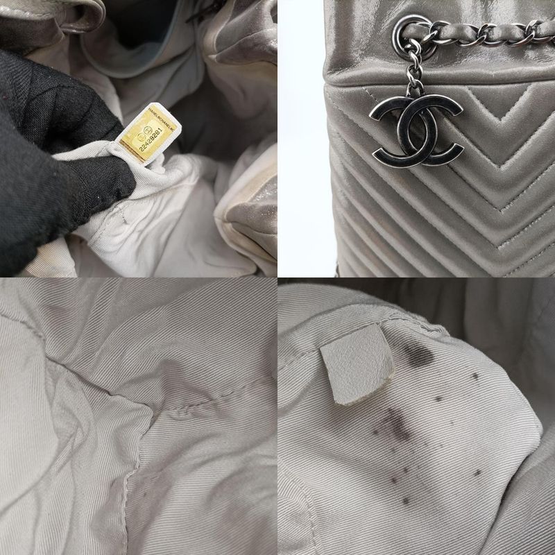 Chanel Urban Spirit V-stitch Silver Sparkle Leather A9113622428281