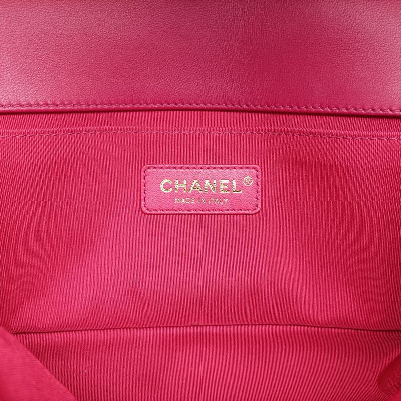 Chanel Boy Chanel Pink And Black Suede A67086 24406189