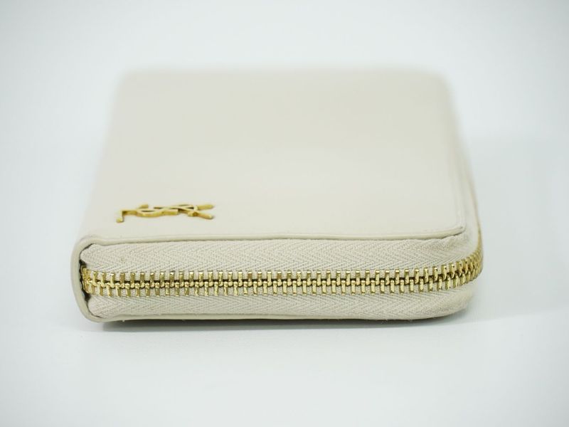 Authentic Saint Laurent Leather Round Zipper Long Wallet Long Wallet Ivory