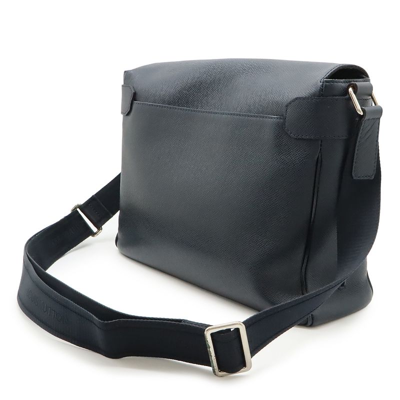 Louis Vuitton Taiga Romain MM Shoulder Bag Messenger Bag Leather Boreal Dark