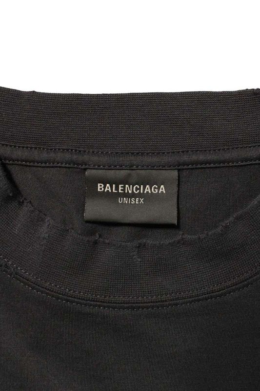 Balenciaga 25SS 811688 Trvu6 Damaged T-shirt Men 1