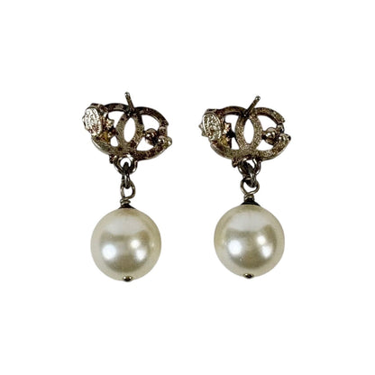 Chanel Leaf Coco Mark X Pearl Earrings Binaural 2011 Gold Hardware