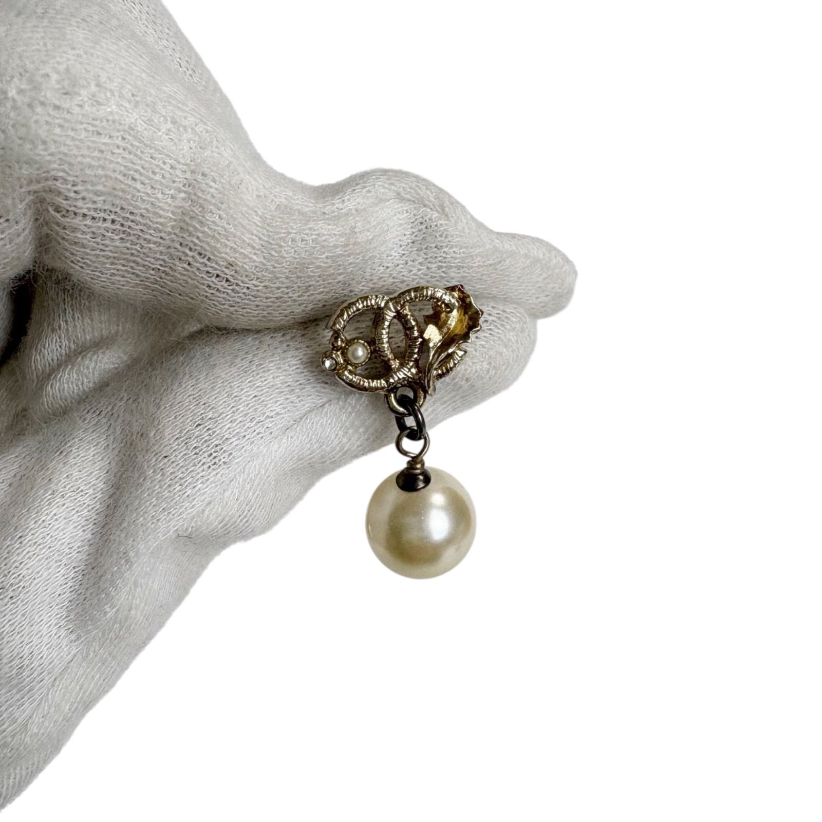 Chanel Leaf Coco Mark X Pearl Earrings Binaural 2011 Gold Hardware