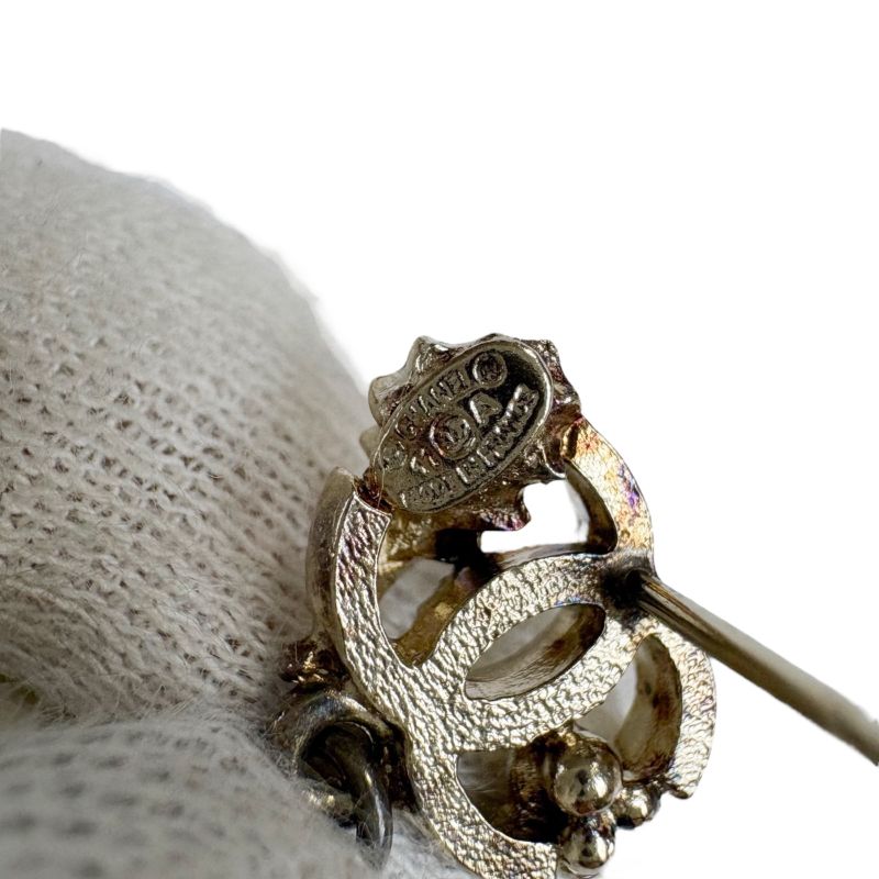 Chanel Leaf Coco Mark And Pearl Earrings For Both Ears 2011 Gold Hardware