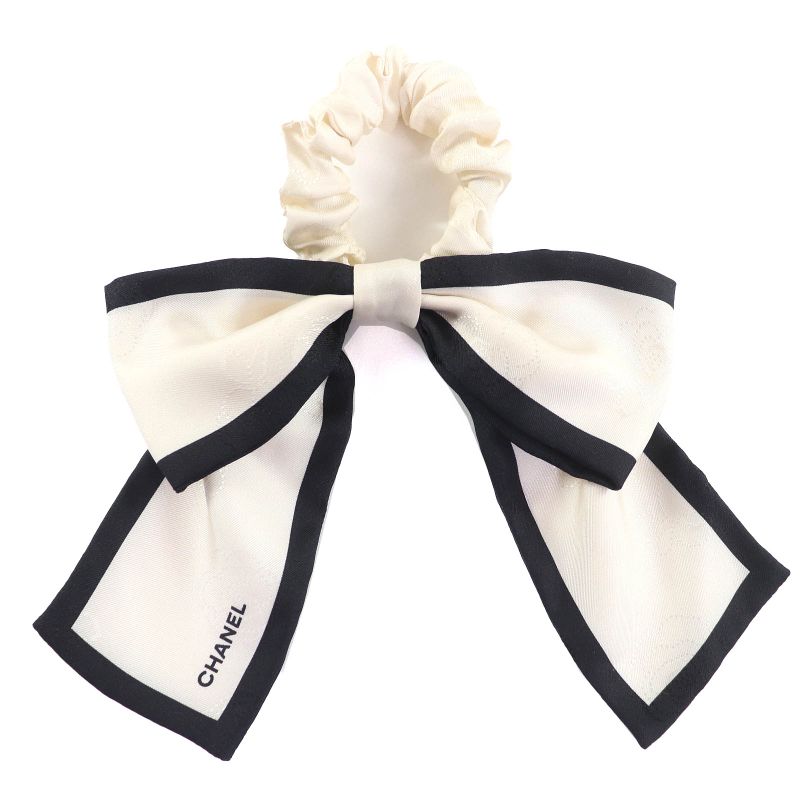 CHANEL 22V Aa7530 100% Silk Ribbon Logo Camellia Chou Hair Tie Hair Tie Ivory
