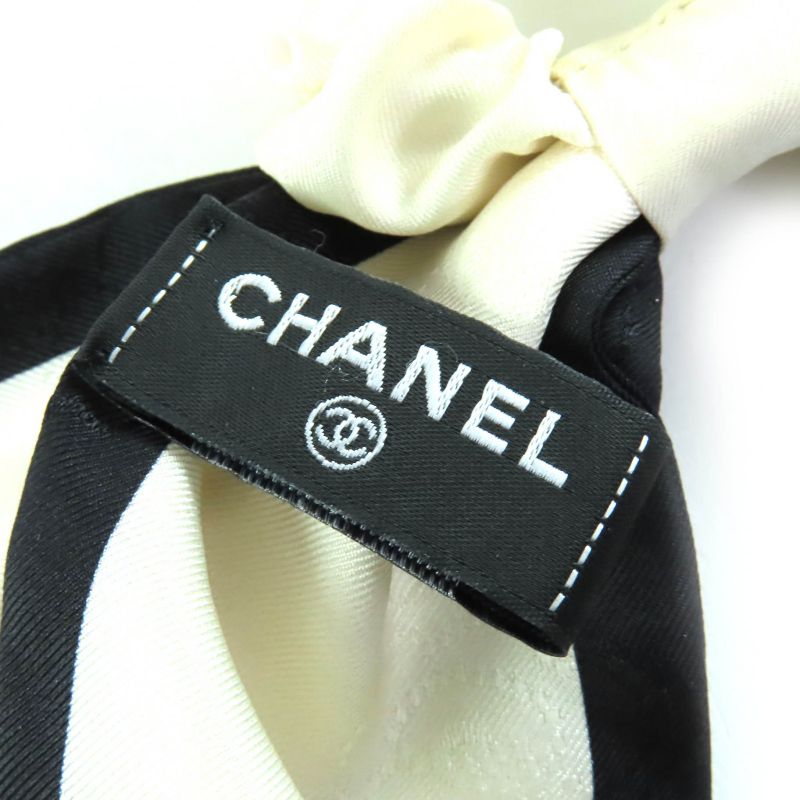 CHANEL 22V Aa7530 100% Silk Ribbon Logo Camellia Chou Hair Tie Hair Tie Ivory