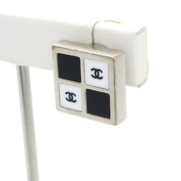 Chanel 01P Earring [B Rank