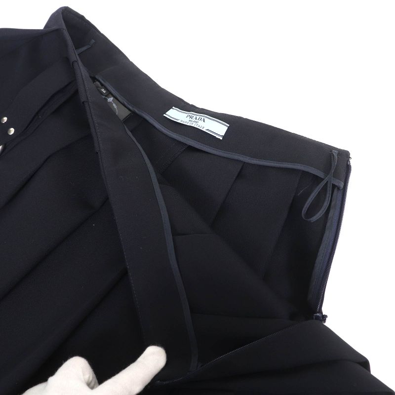 Prada 2024 P185y With Petticoat Metal Ring Wool Gabardine Mini Pleated Skirt