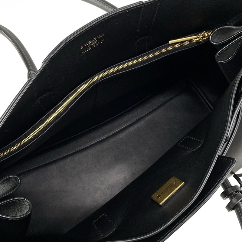 Balenciaga Tote Bel Air Carryall Bag Medium 805481 Black