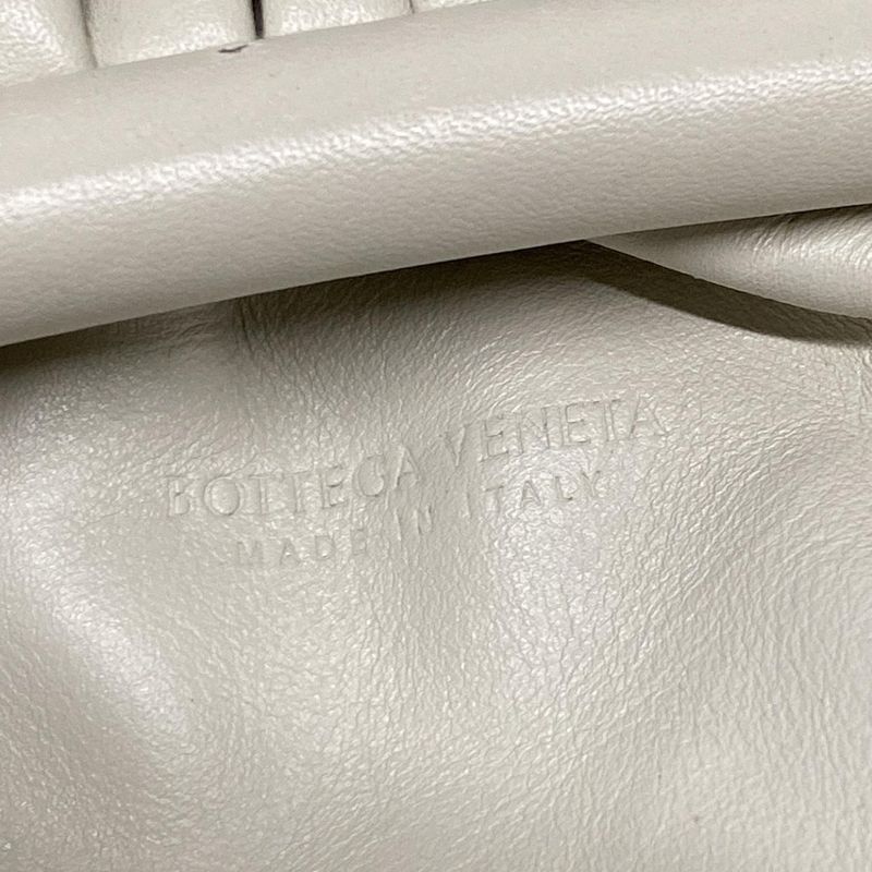 Bottega Veneta Shoulder Bag The Pouch White Leather