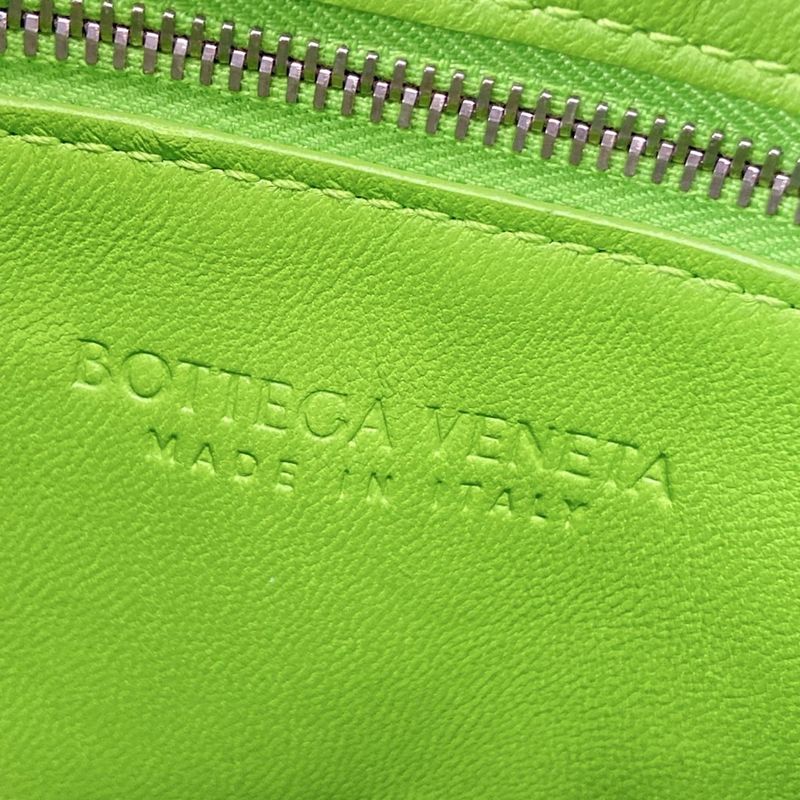 Bottega Veneta Shoulder Bag Padded Cassette Light Green Diagonal Lambskin