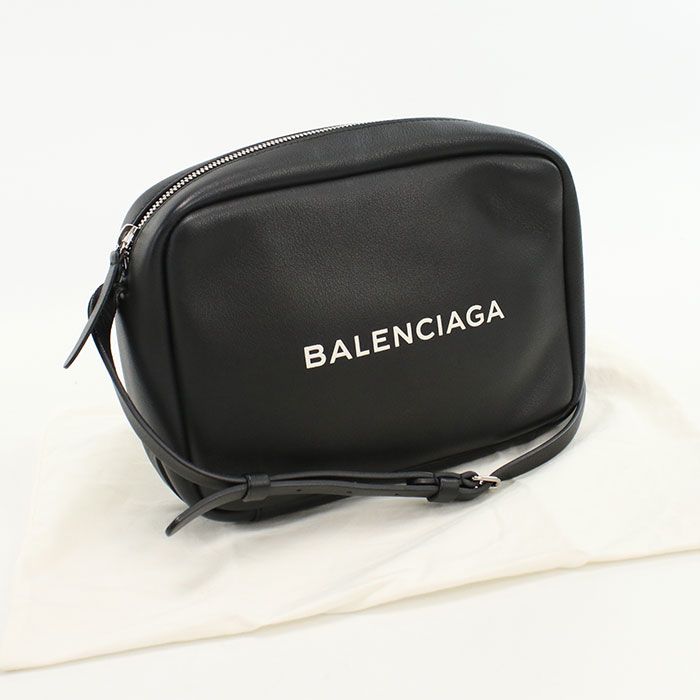 Balenciaga Camera Bag Everyday 489812 D6w2n 1000 Shoulder Bag Leather Unisex
