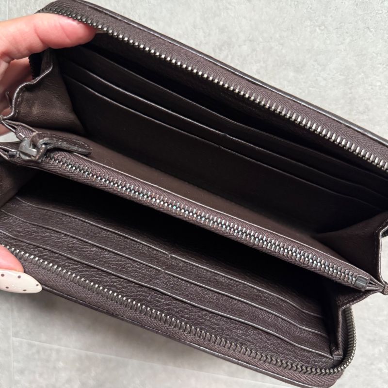 Bottega Veneta Intrecciato Round Zipper Long Wallet in Grained Leather Dark
