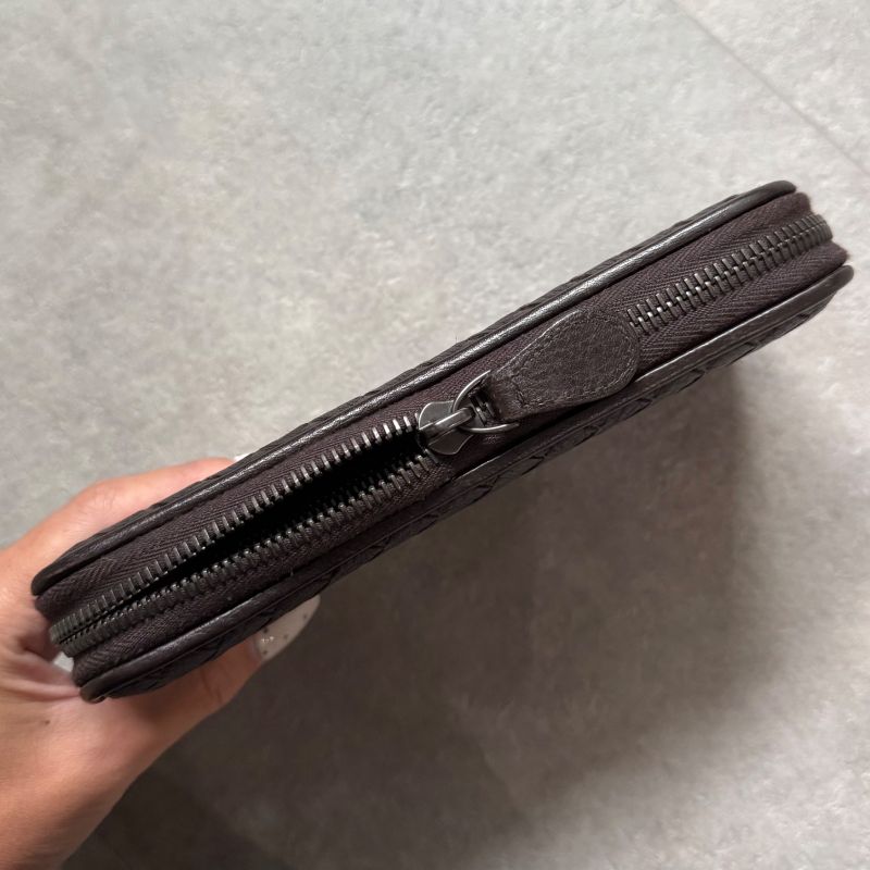 Bottega Veneta Intrecciato Round Zipper Long Wallet in Grained Leather Dark