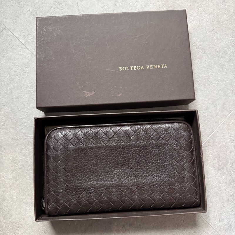 Bottega Veneta Intrecciato Round Zipper Long Wallet in Grained Leather Dark