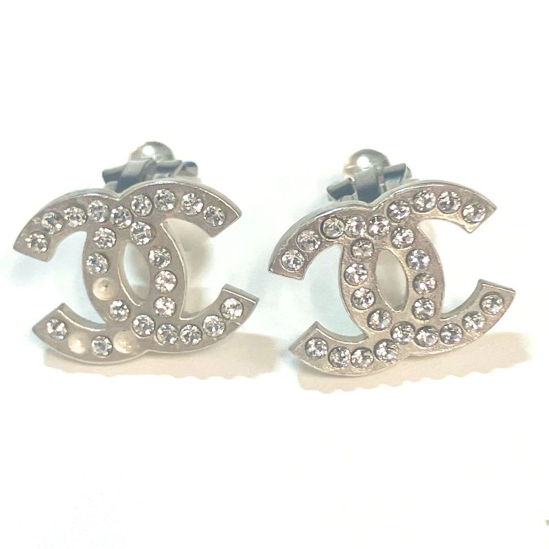 Chanel COCO Mark Rhinestone Earrings: Y3177
