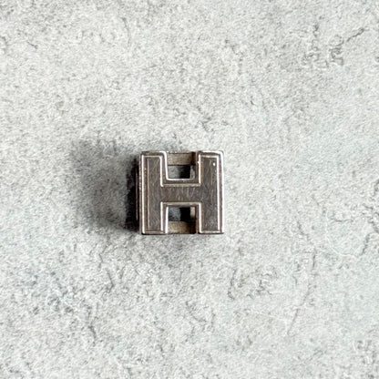 Hermes Caged Ash H Cube Necklace Top Silver Ladies Men Unisex