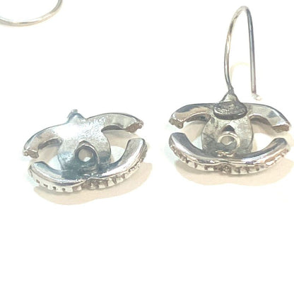 Chanel COCO Mark Hook Earrings : Y3179