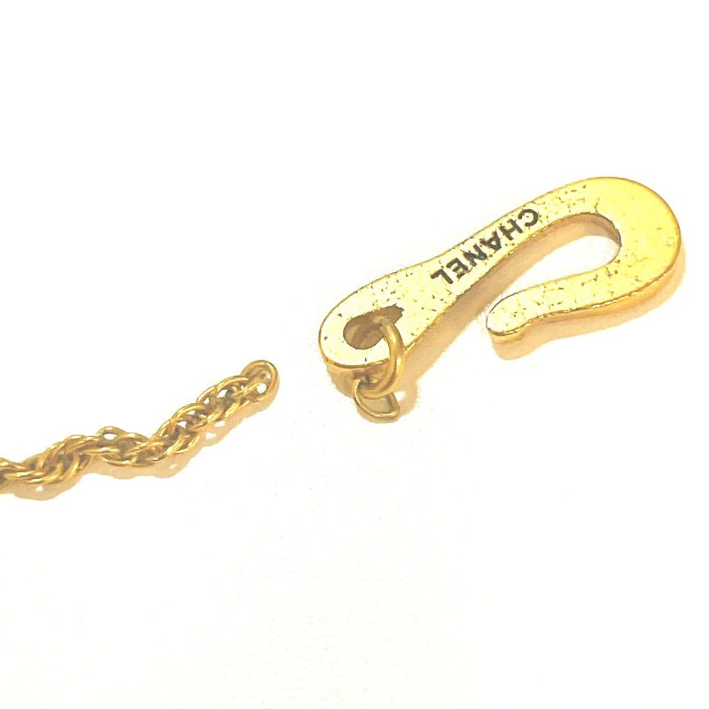 Chanel Flower Gold Medal Necklace : Y3180