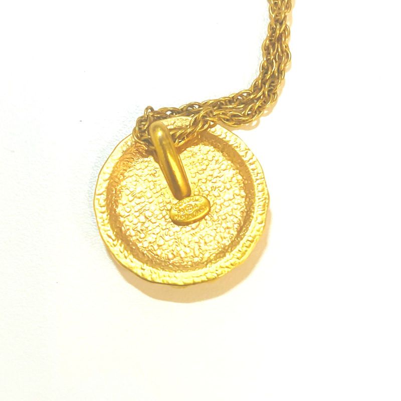 Chanel Flower Gold Medal Necklace : Y3180