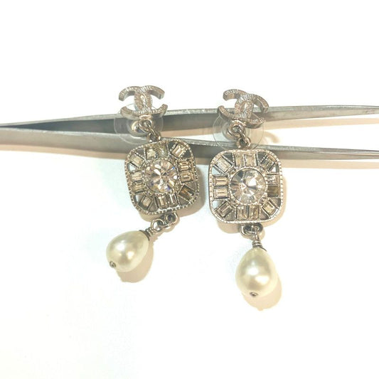 Chanel COCO Mark Bijoux Pearl Earrings : Y3183