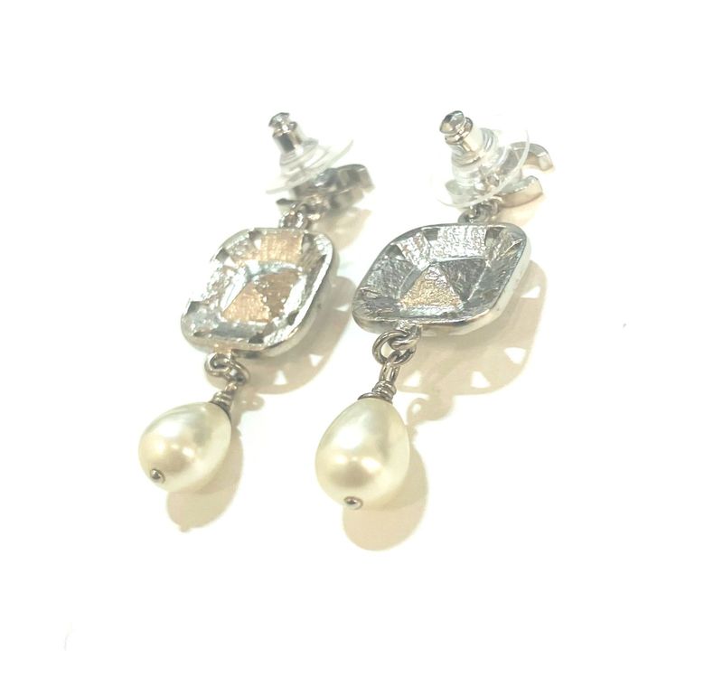 Chanel COCO Mark Bijoux Pearl Earrings : Y3183
