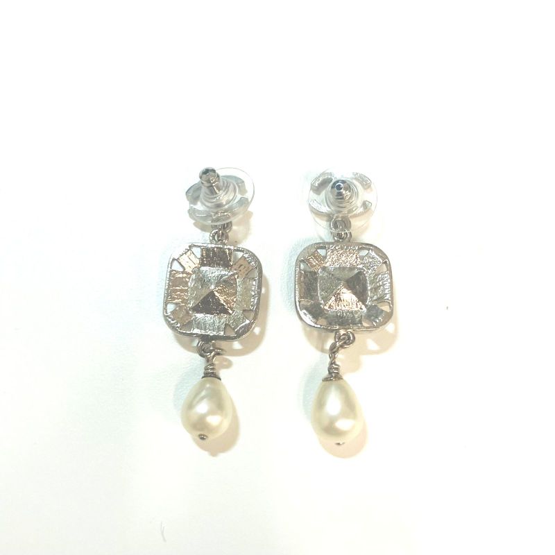 Chanel COCO Mark Bijoux Pearl Earrings : Y3183