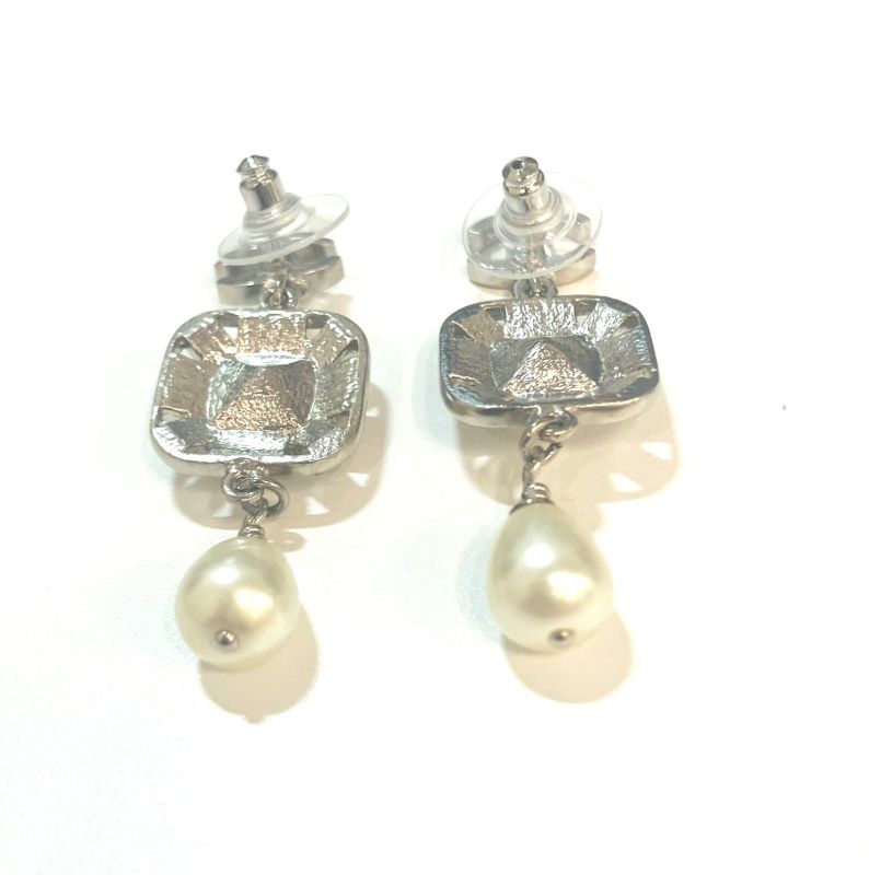 Chanel COCO Mark Bijoux Pearl Earrings : Y3183