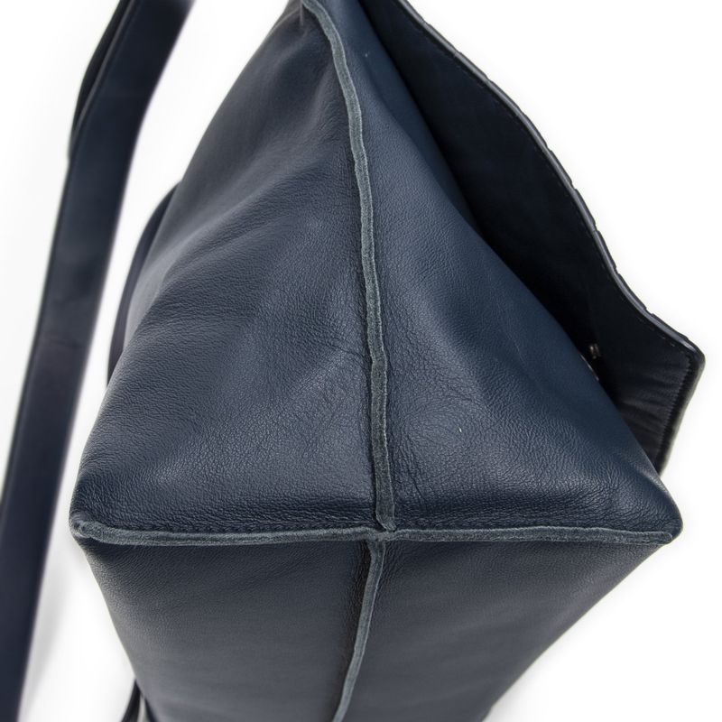 Bottega Veneta Flap Messenger Crossbody Navy Intrecciato Leather A