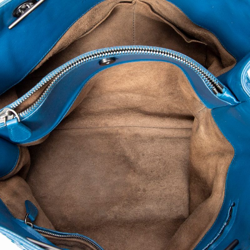 Bottega Veneta Chain Semi-shoulder Blue Intrecciato Leather A