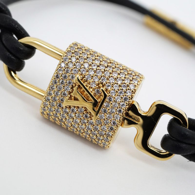 Louis Vuitton Bracelet LV Padlock M8217f Gold Rhinestone Accessories -